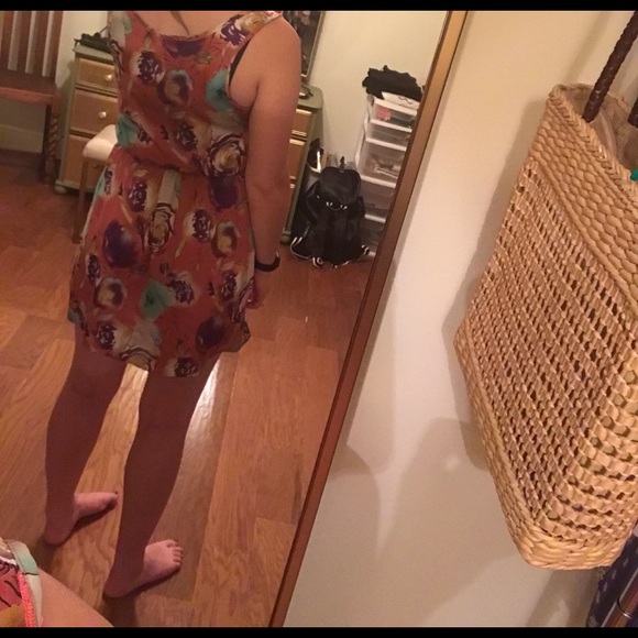 Floral print dusty rose dress - Picture 2 of 3