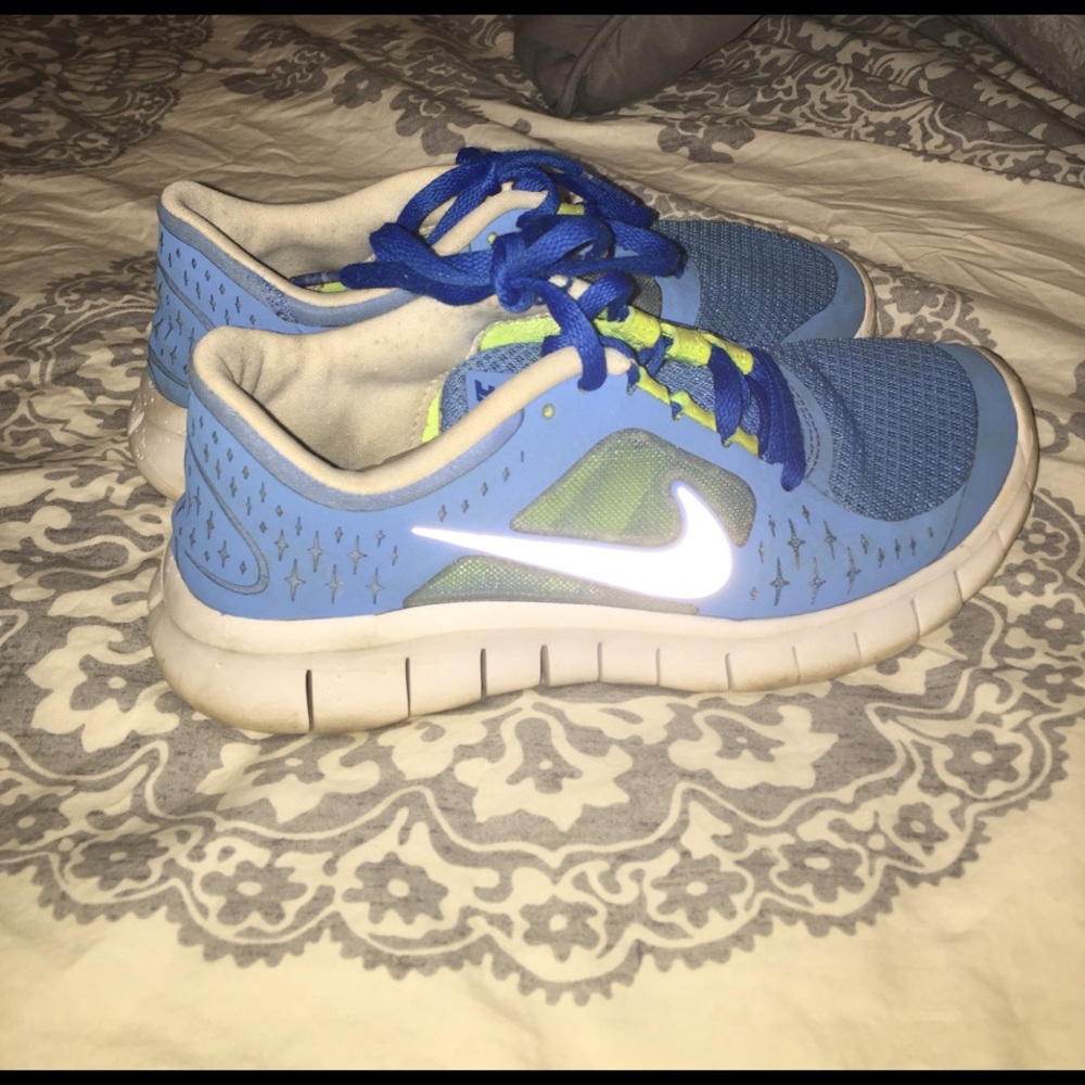 Nike free runs