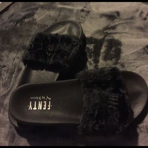 Rhianna Fenty slides