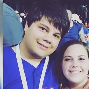 Meet your Posher, Cynthia