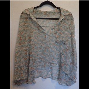 LF Flowy Top