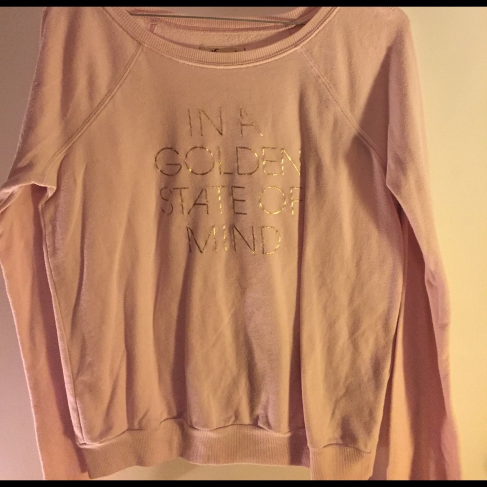 Hollister top