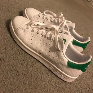 stan smith polka dot white