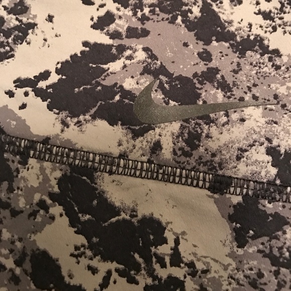 Nike Marble Leggings - Picture 2 of 3