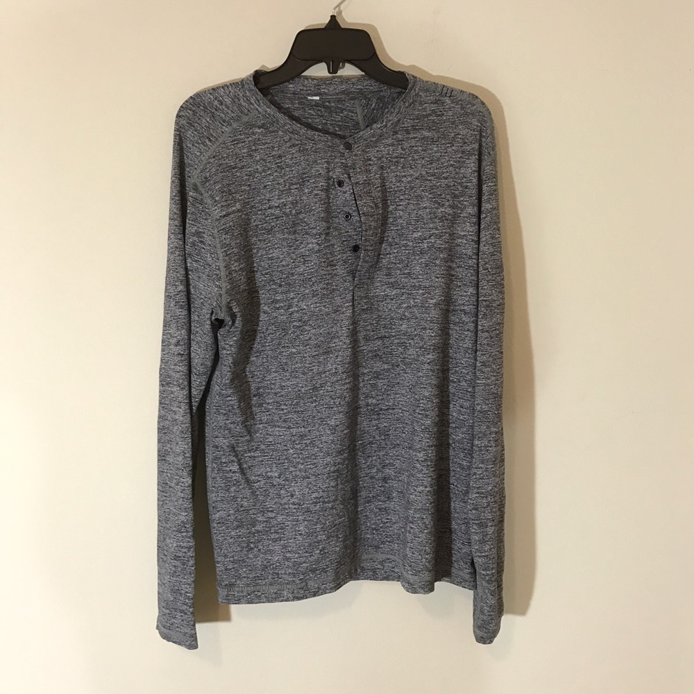 Men's lululemon top