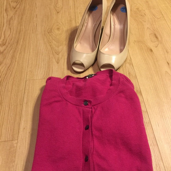 Eddie Bauer Maroon sweater - Picture 2 of 5