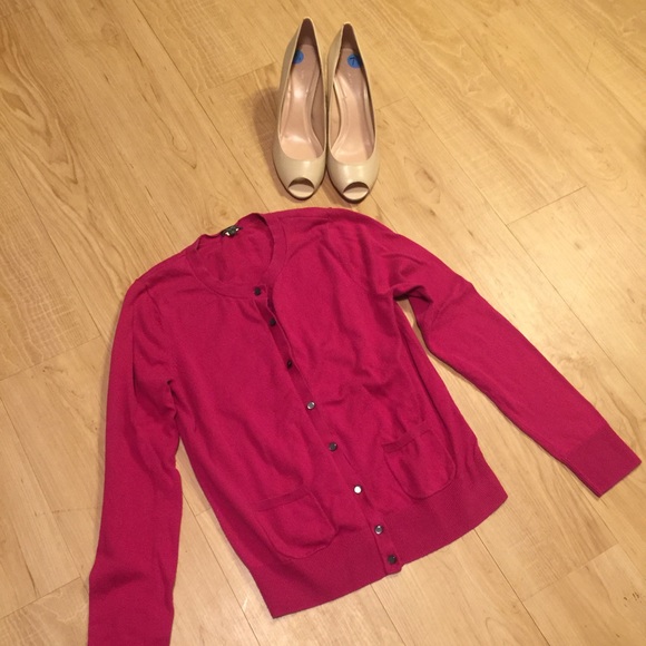 Eddie Bauer Maroon sweater - Picture 3 of 5