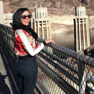 Meet your Posher, Monique