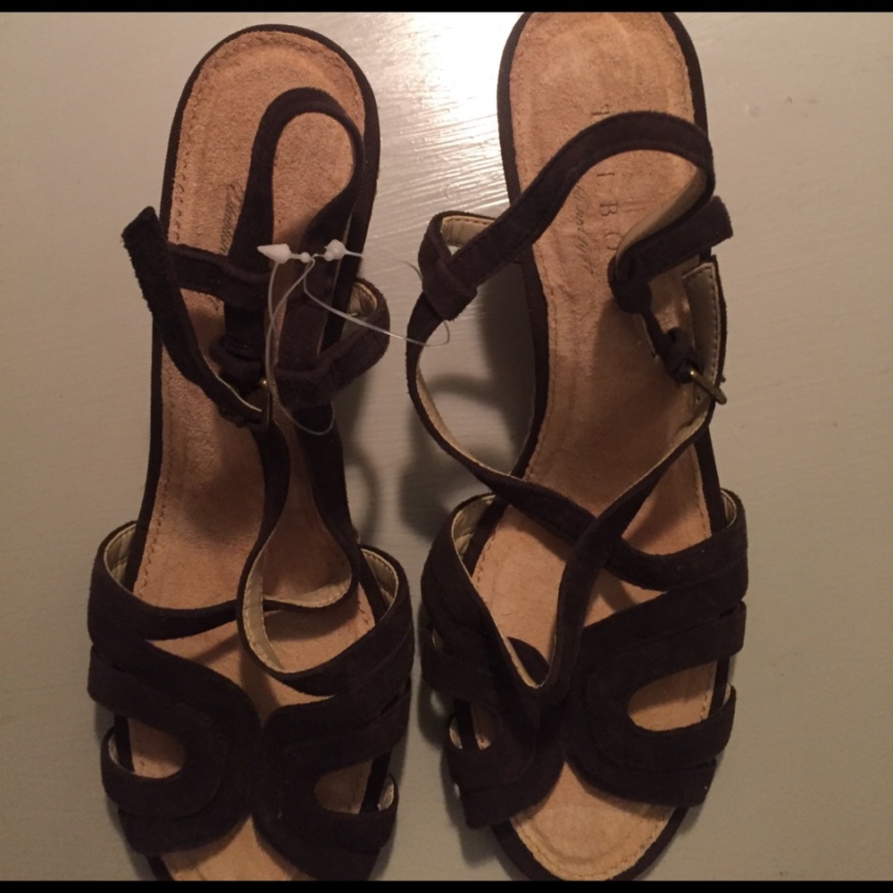 Talbots brown leather strapped summer shoes