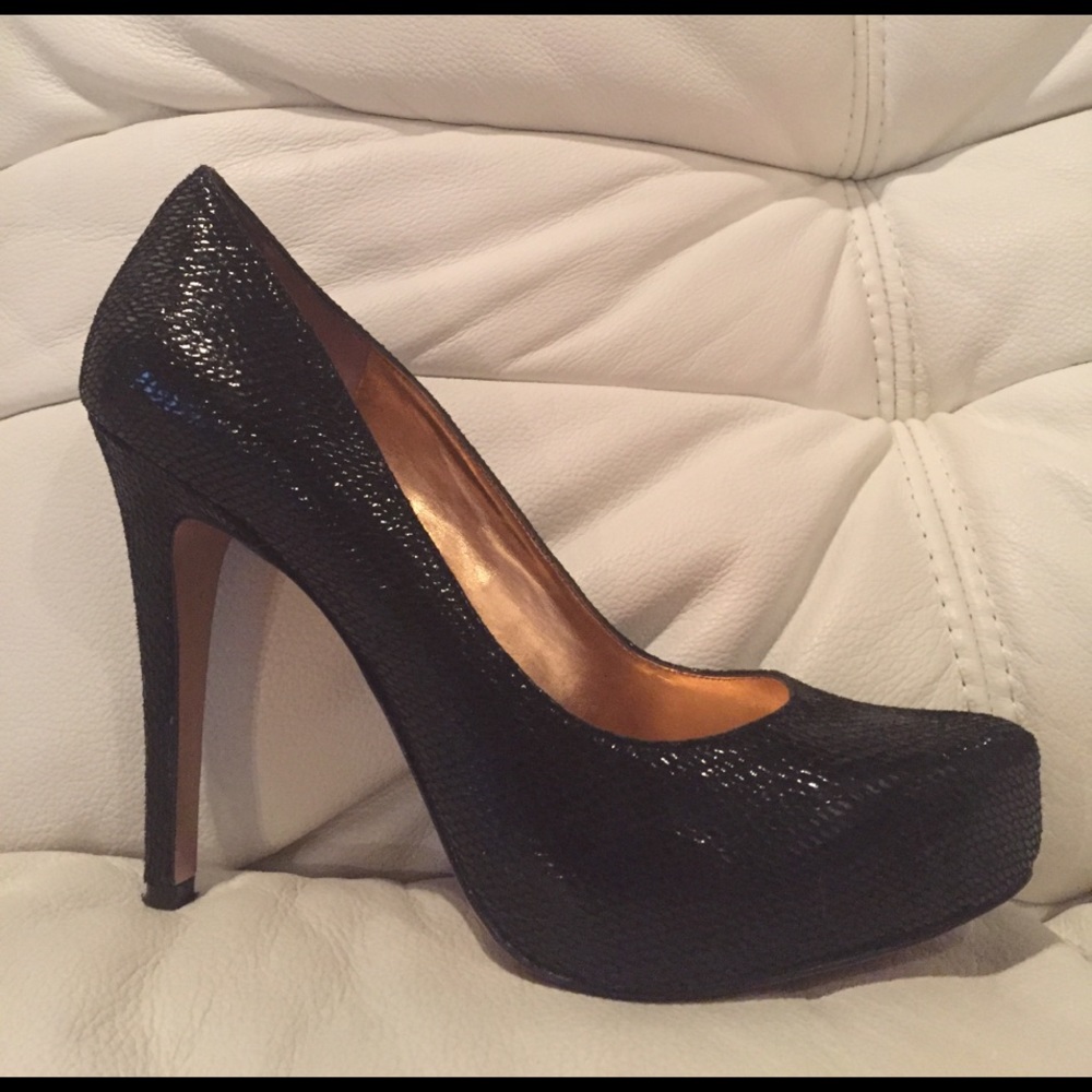 BCBG Black Shiny Heels