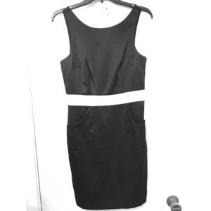 black & white dress w/ POCKETS