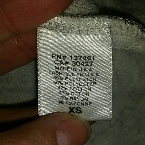 ❌❌SOLD❌❌ WILDFOX amore grey sweatshirt - Picture 6 of 6