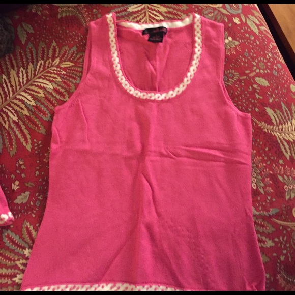 Mad men look!  Polka dotted pink white sweater set - Picture 4 of 4