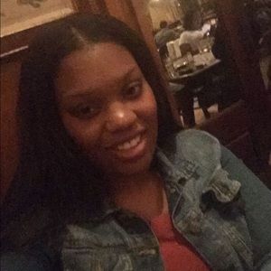 Meet your Posher, Jasmine