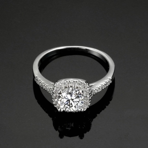 πΈ BEAUTIFUL engagement ring with halo - Picture 8 of 8