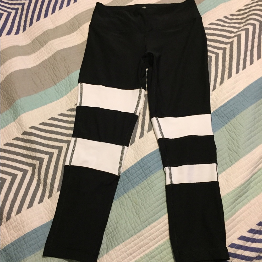 EUC black/white striped workout leggings, Small