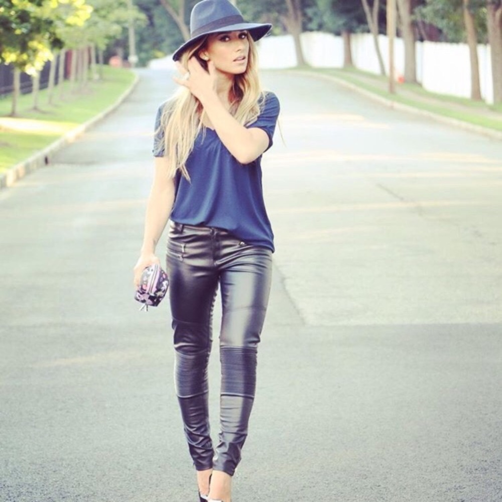 Kittenish Moto Leggings XS NWT