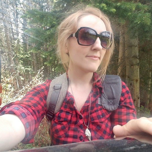 Meet the Posher Other - Meet your Posher, Ashley