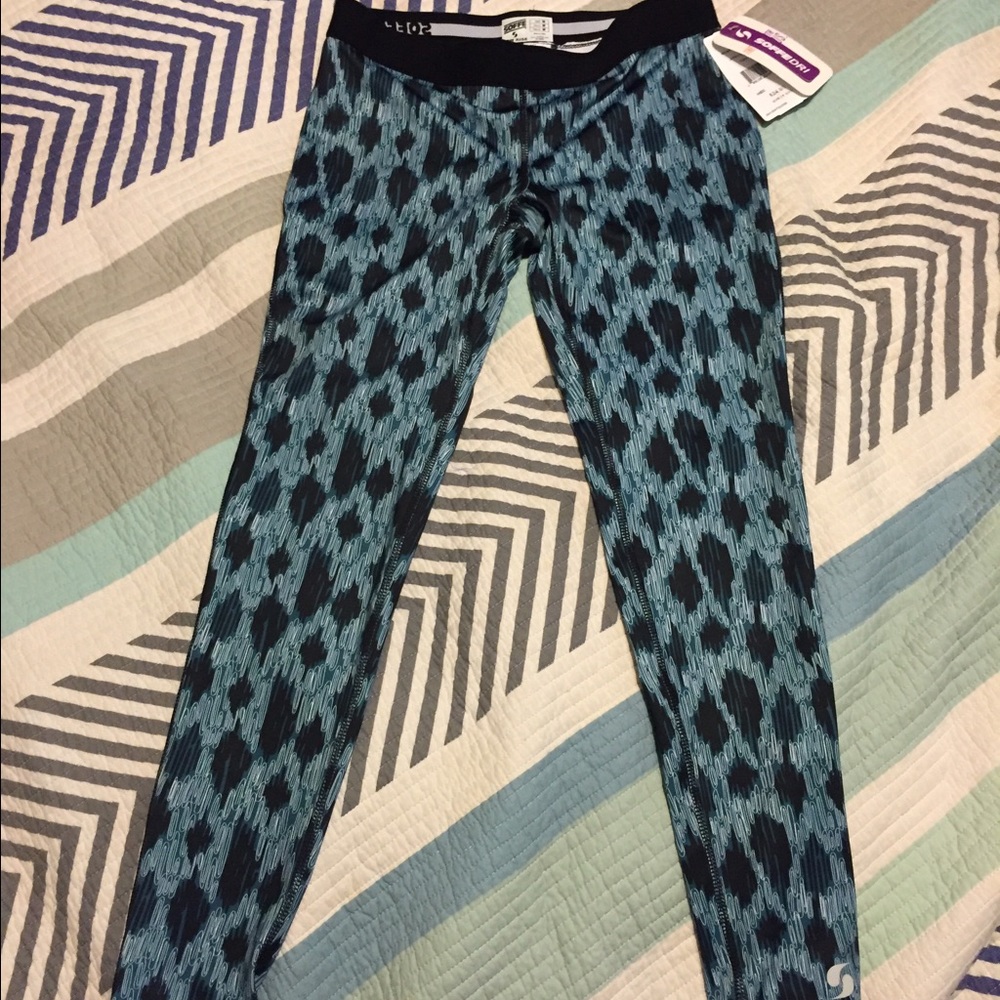 NWT Compression leggings, Med, from Academy Sports