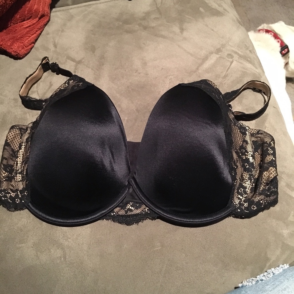 Maidenform Black lace bra 38D