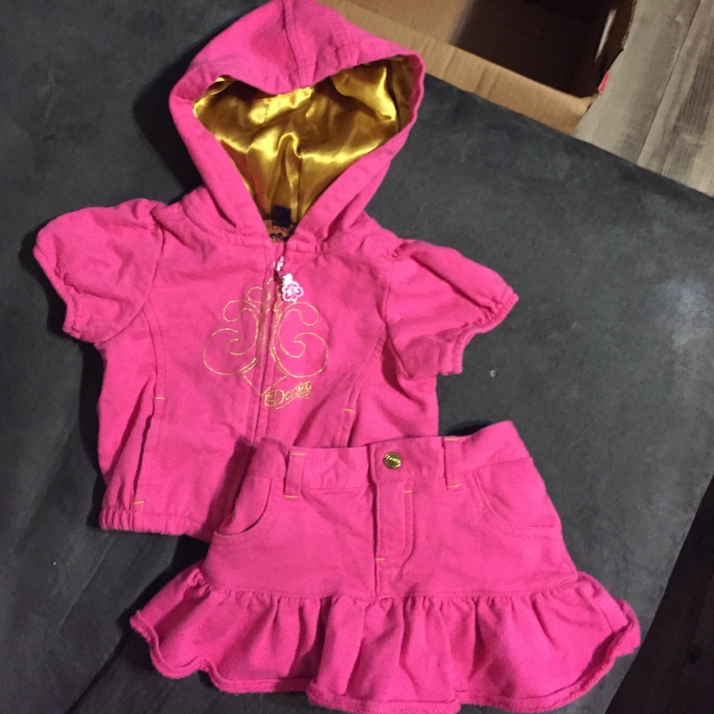 Baby girl top and matching skirt