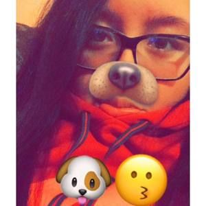 Meet your Posher, Daniela