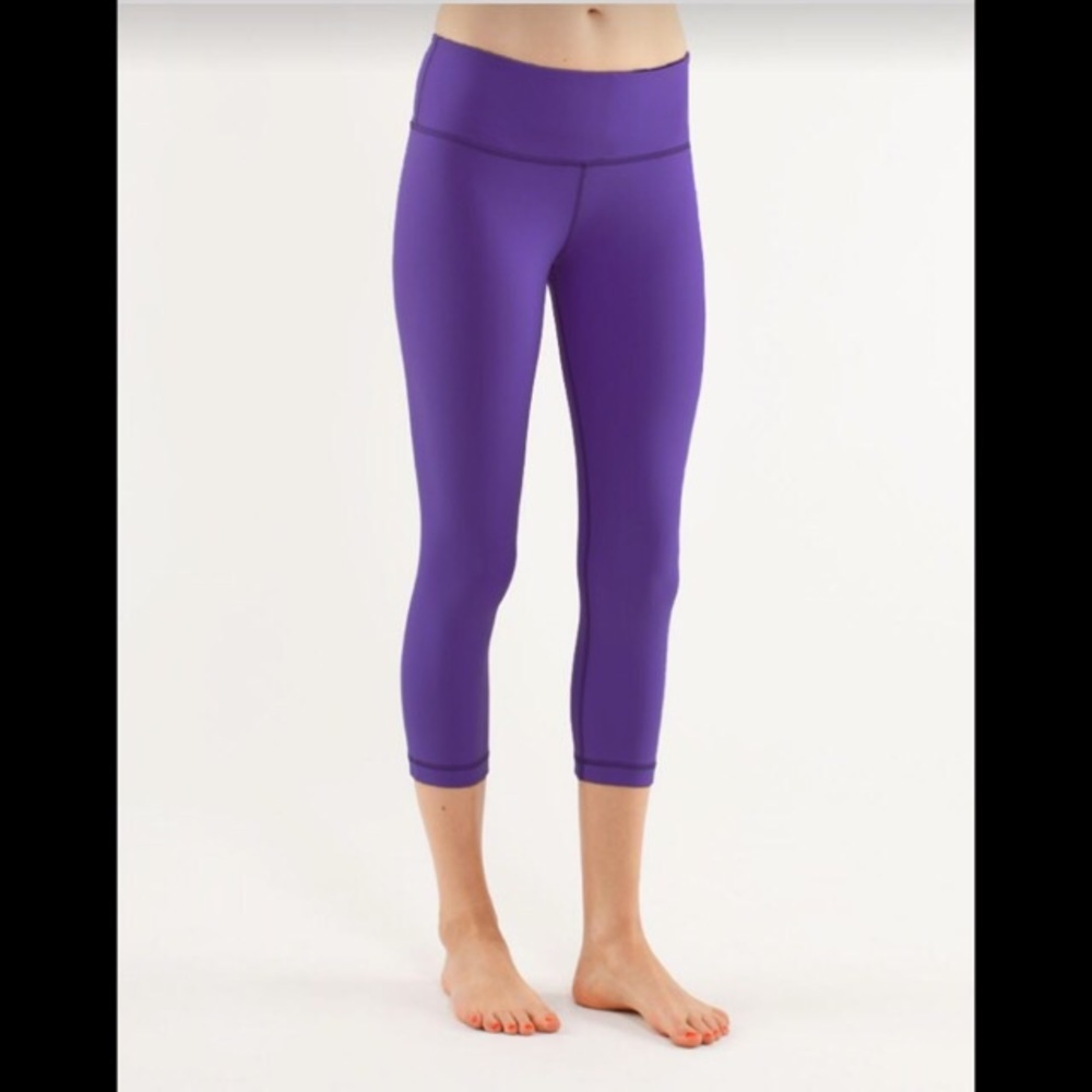 Lululemon Wunder Under Crop leggings purple