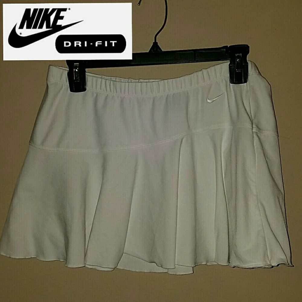 Nike dri fit tennis skirt