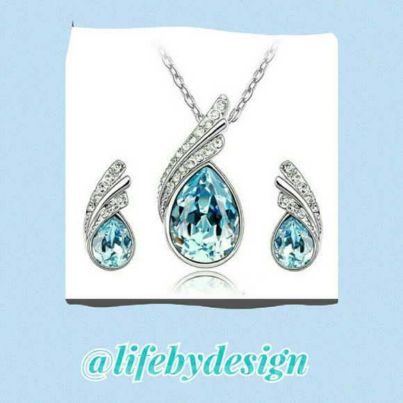 Blue Crystal Water Drop Earrings & Necklace - Picture 1 of 4