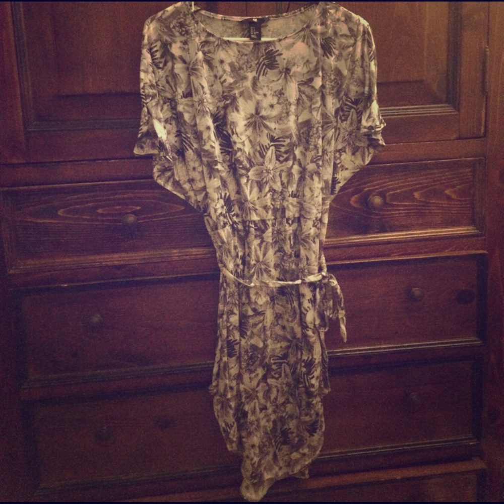 H&M grey, black and white flower dress