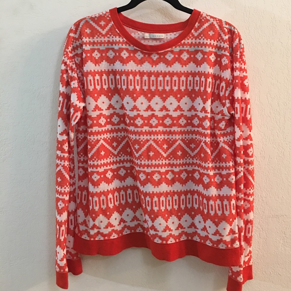 Hinge sweater