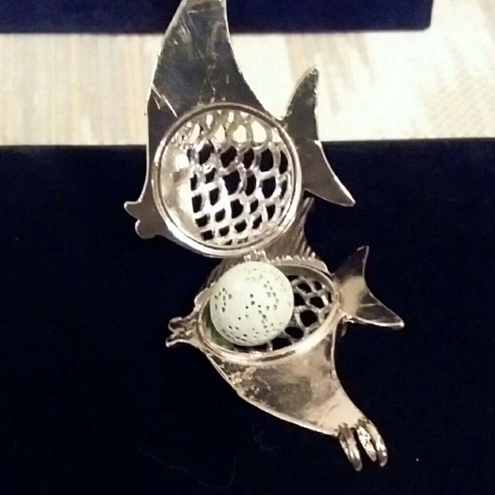 Essential oil diffuser fish necklace - Picture 6 of 7