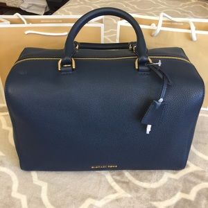 ***SOLD***Michael Kors Navy Handbag NEW