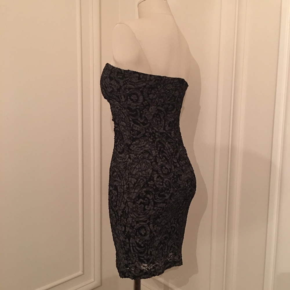Dress - Picture 2 of 3