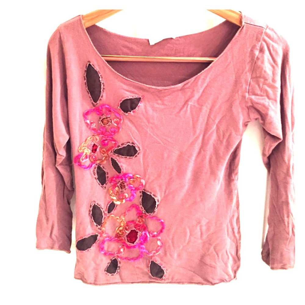 Promod mauve tshirt with embroidered appliqué