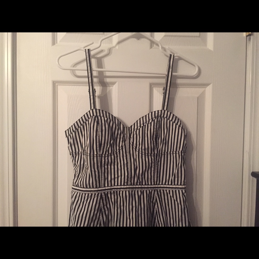 BRAND NEW Size 12 H&M striped dress