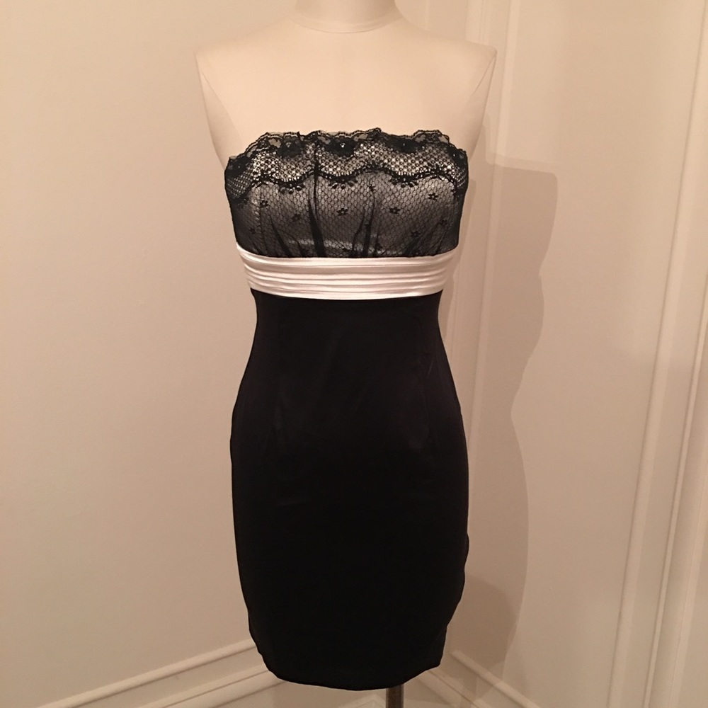 Do &I Be strapless dress