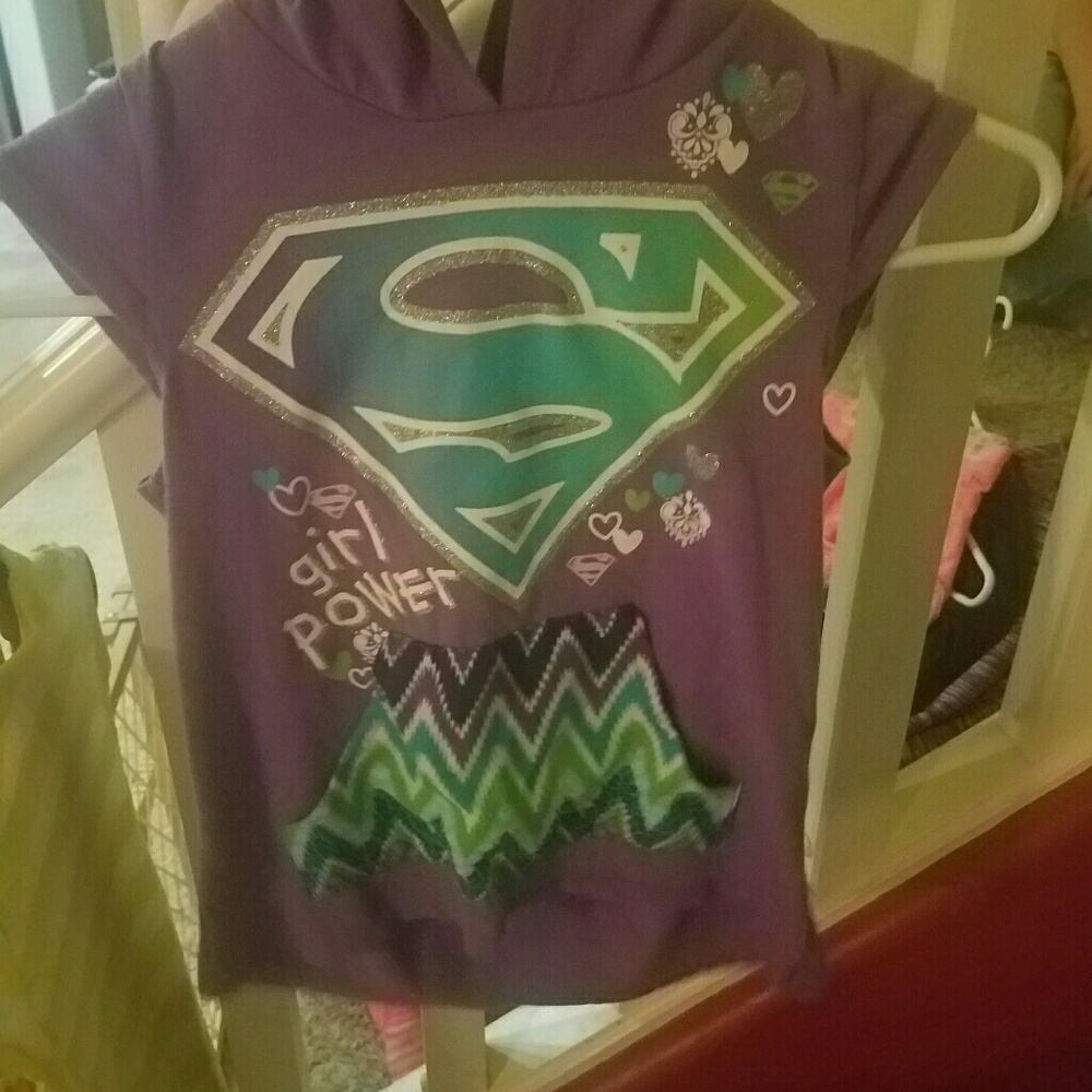 Hooded girls tee
