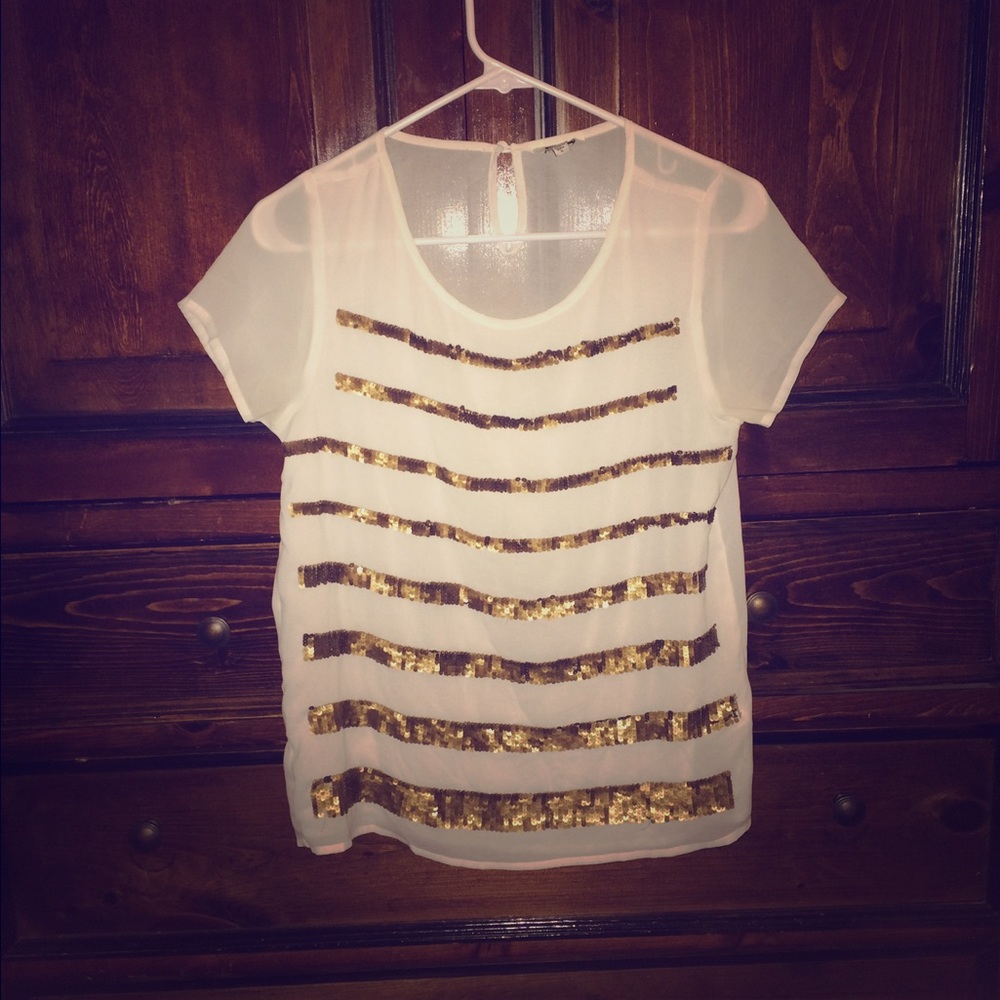 Silky white blouse with sequins
