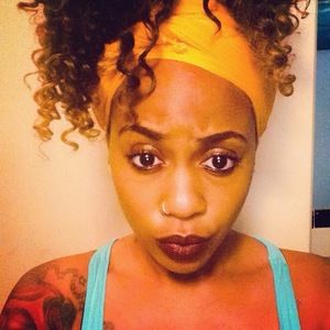 Meet your Posher, Crystal