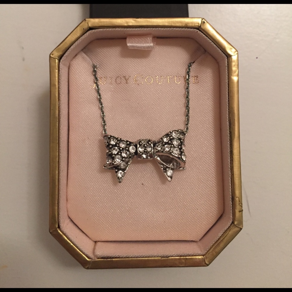 Juicy Couture Bow Necklace 🎀