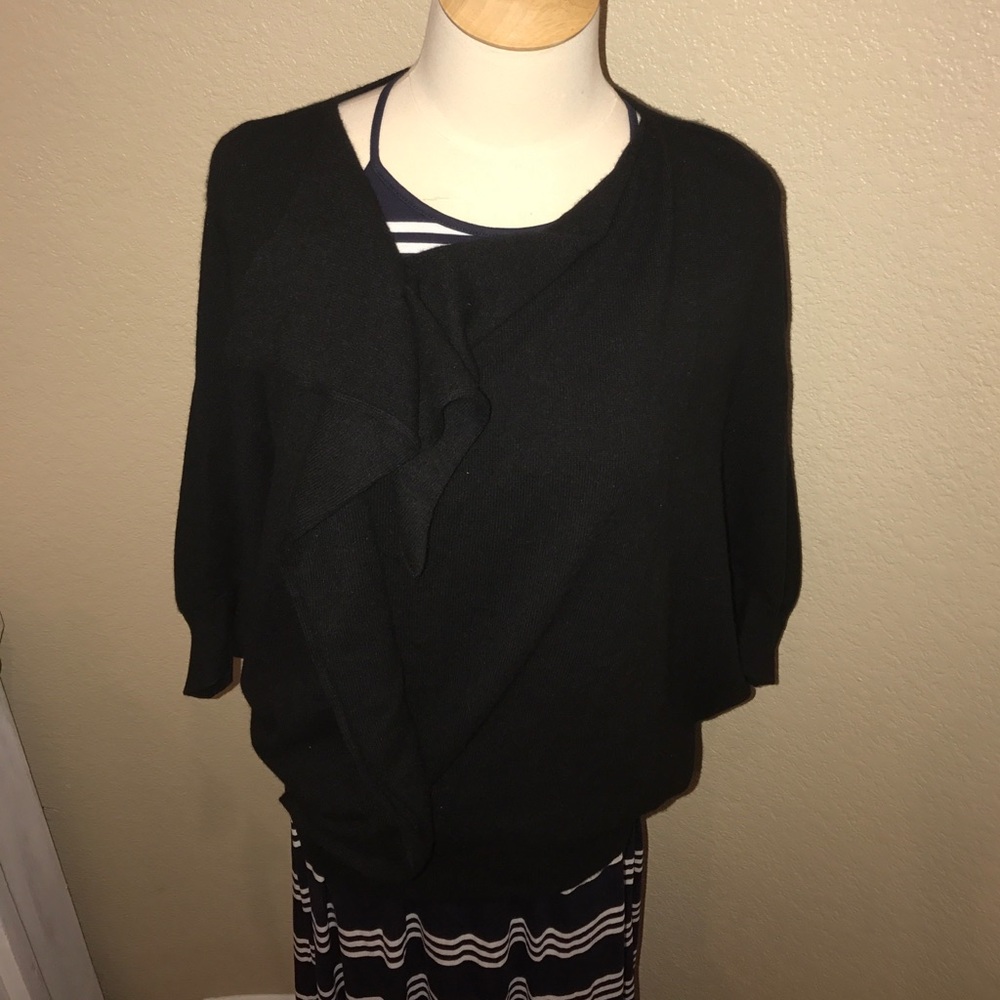 VINCE. Black 100% Cashmere Medium Sweater