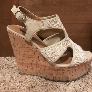 6 1/2 wedge sandal