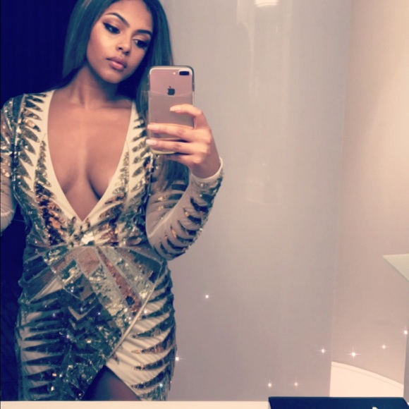 Missguided Dresses & Skirts - Gold embellished sequin dress Size Medium