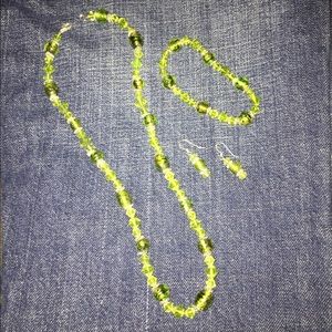Handmade green beaded jewelry set
