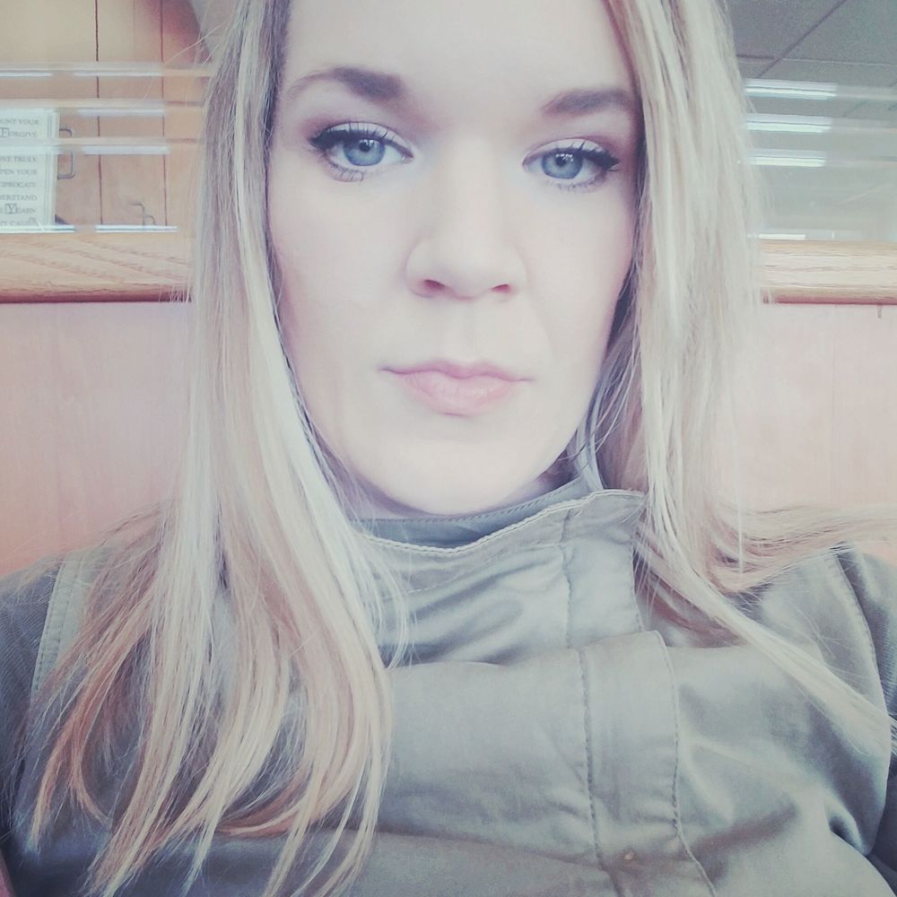 Meet your Posher, Laurel