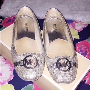 Micheal Kors Silver Fulton Flats