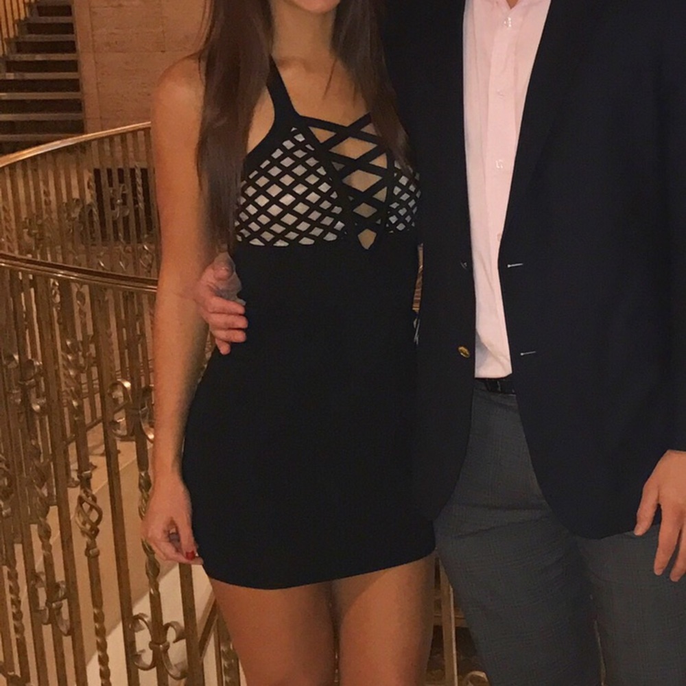 Black cross strap halter bandage bodycon dress