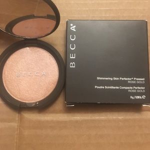 Rose gold Becca highlight