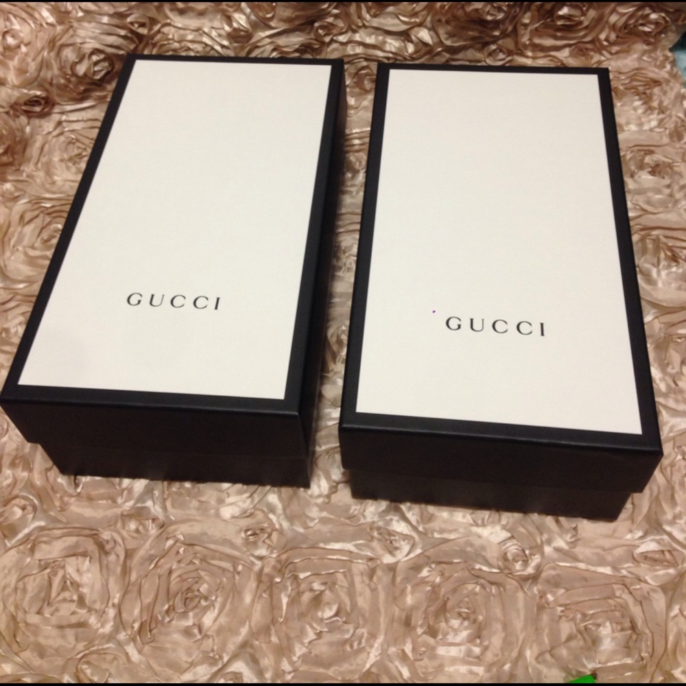 (2 in stock) Authentic Gucci Shoe Box